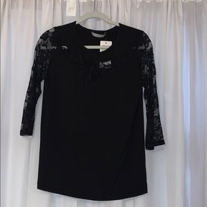 Women’s NWT long sleeve lace detail top